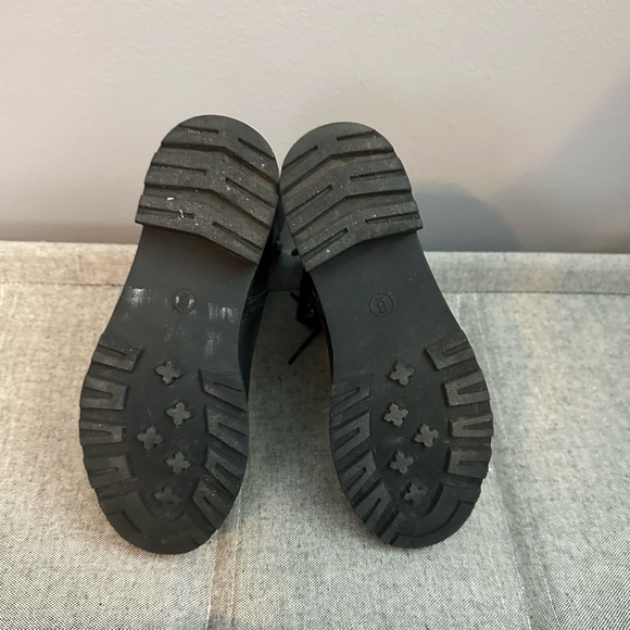 Booties - Picture 5 of 5